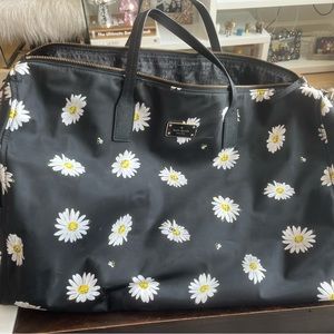 Kate Spade Daisy Duffle bag